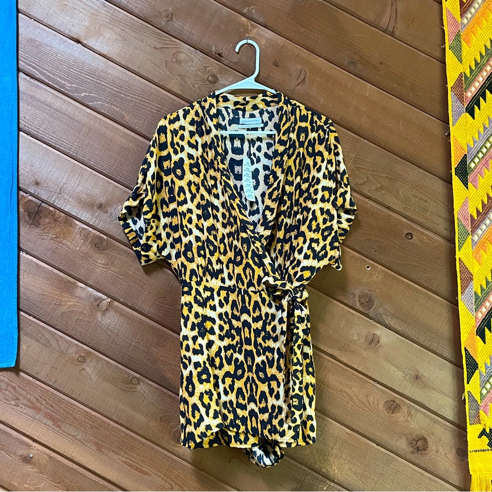 NWT Urban Outfitters Zoe Leopard Side Tie Romper